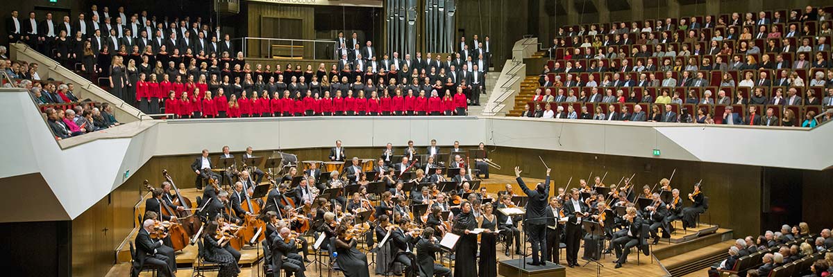 The Gewandhaus Orchestra conducted by Andris Nelsons at its New Year’s Eve concert © Gert Mothes