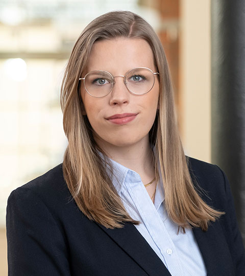 Juliane Oecknick | WOLFFBERG Management Communication | Referentin der Geschäftsführung